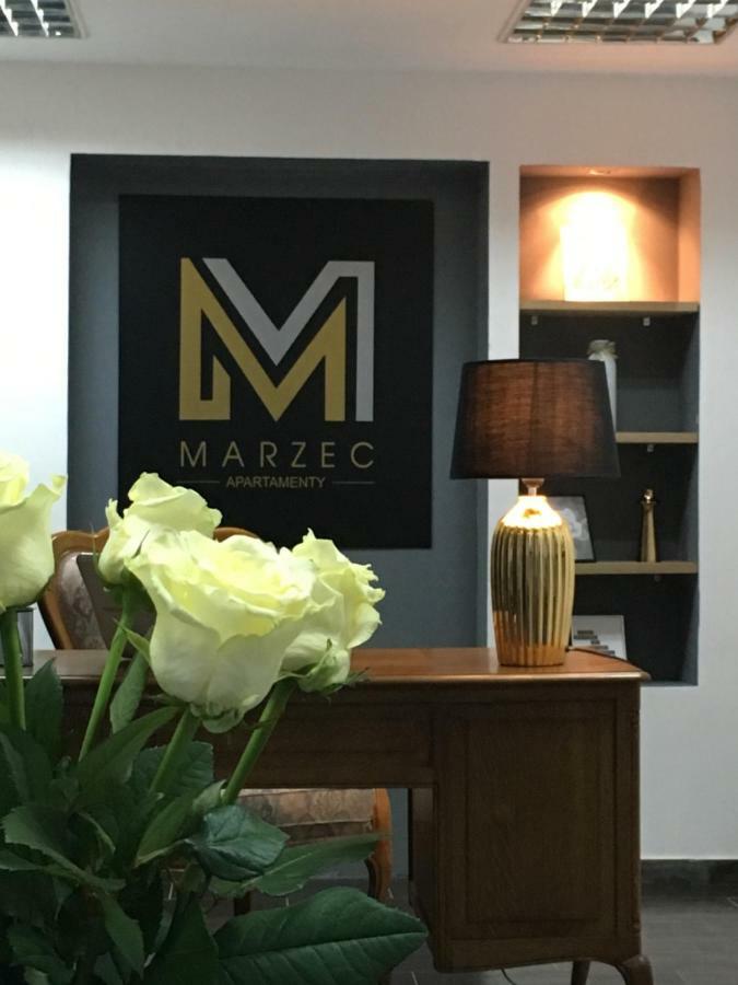 MARZEC Apartamenty Gniezno Bagian luar foto